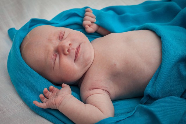 ilustrasi bayi dengan hipotiroid. Foto: Julia Dorofeeva/shutterstock