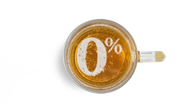 Ilustrasi bir 0% alkohol. Foto: BigNazik/Shutterstock