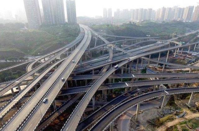 Jembatan layang Huangjuewan. (Foto: People)