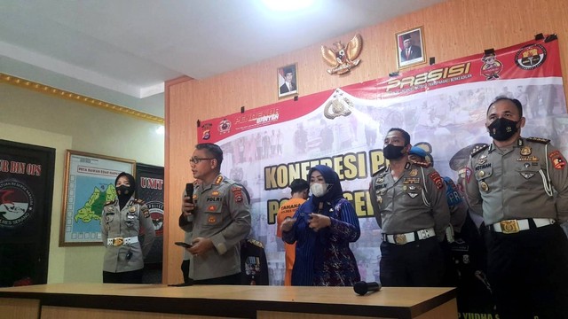 Kabid Humas Polda Banten, Kombes Pol Shinto Silitonga saat konferensi pers odong-odong maut di Serang, Rabu (27/7/2022). Foto: Dok. Istimewa