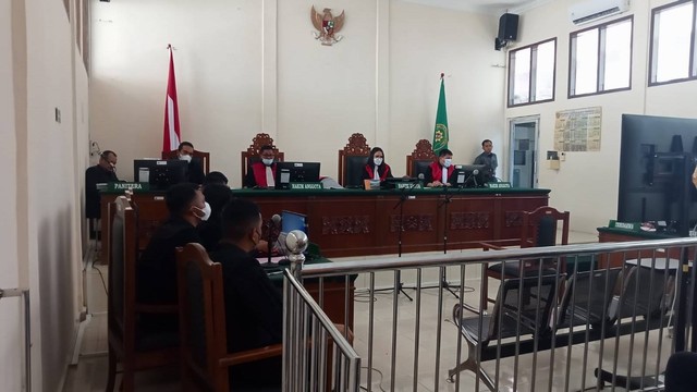 Suasana sidang 8 terdakwa kasus penganiayaan kerangkeng Rumah Bupati Langkat, Rabu (27/7/2022).
 Foto: Kejaksaan Sumut