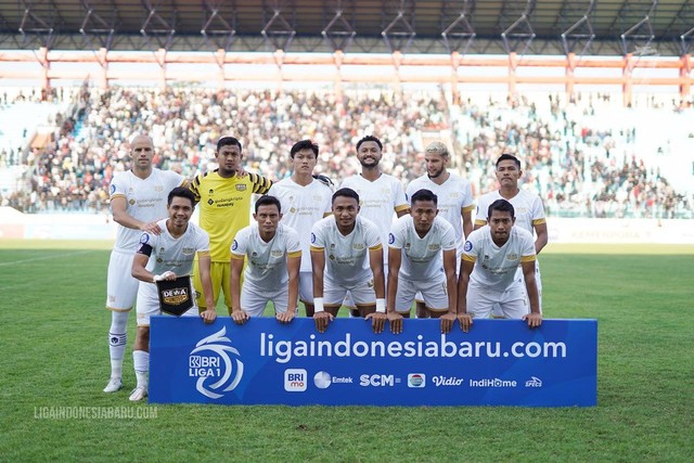 Laga Persis vs Dewa United di Stadion Moch Soebroto, Magelang, dalam pekan perdana Liga 1 2022/23. Foto: Situs web resmi Liga Indonesia Baru