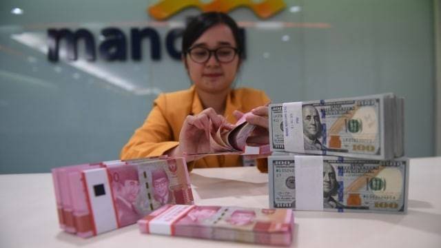 Ilustrasi Deposito Bank Mandiri. Foto: ANTARA FOTO/Akbar Nugroho Gumay