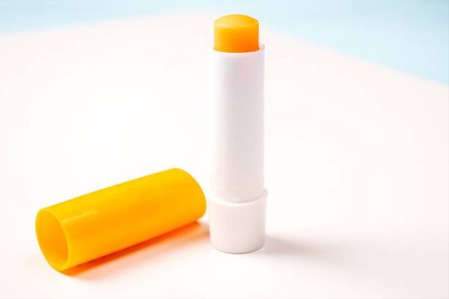 Ilustrasi Lip Balm yang Mengandung SPF. Sumber: iStockphoto