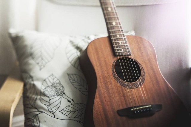 Ilustrasi kunci gitar. Foto: Pixabay