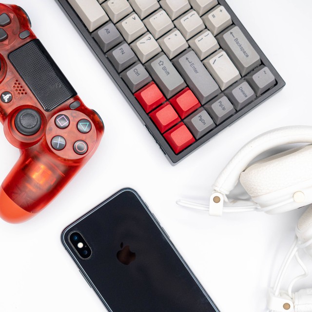 Ilustrasi Game NFT Axie Infinity (AXS). Foto: Pexels