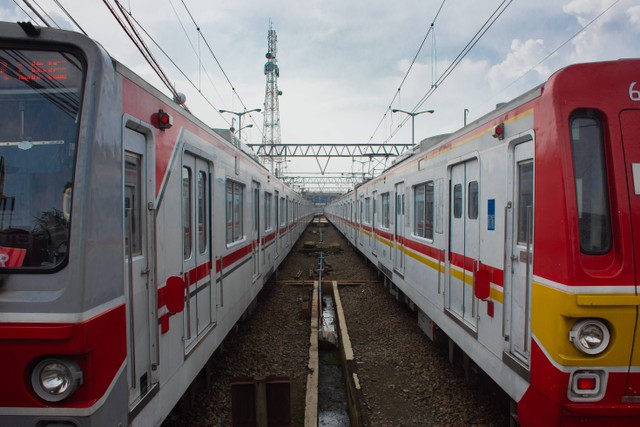 Naik Kereta ke Kebun Raya Bogor Turun di Mana?/Foto hanya ilustrasi dari kereta. Sumber: Unsplash/Rafael Atantya