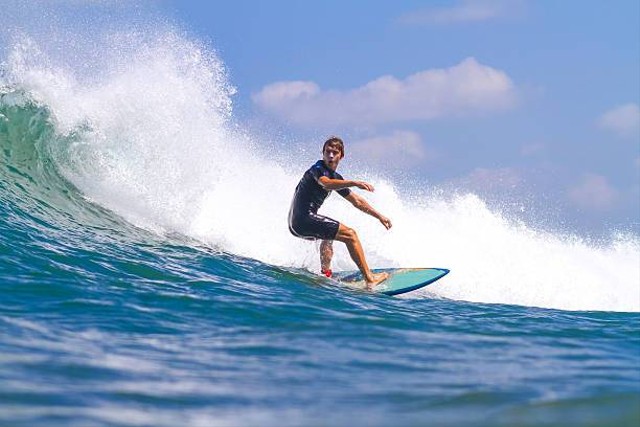 Rekomendasi Pantai Bali untuk Belajar Surfing, Foto: Unsplash.