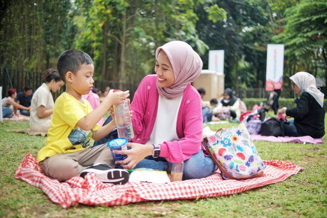 Piknik di Weekend Seru Festival Hari Anak. Foto: Jamal Ramadhan/kumparan