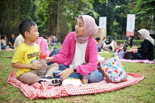 Ilustrasi piknik di Weekend Seru Festival Hari Anak.
 Foto: Jamal Ramadhan/kumparan