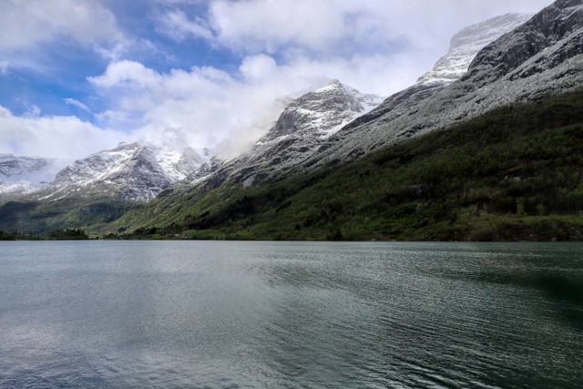Tempat wisata di Norwegia, foto unplash, MARIOLA GROBELSKA 