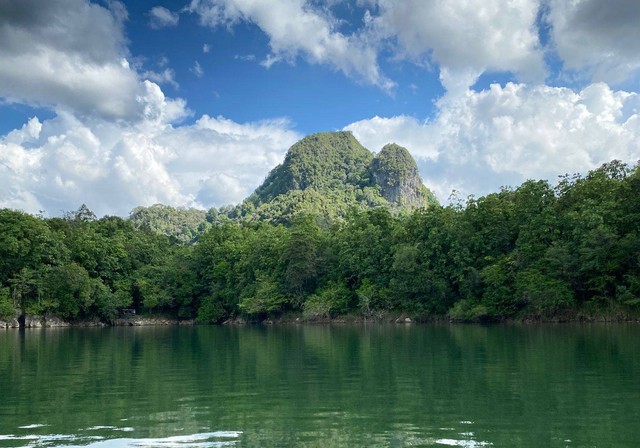 Lokasi wisata Danau Buatan Tasik Biru Sarawak. Foto: Teri/Hi!Pontianak