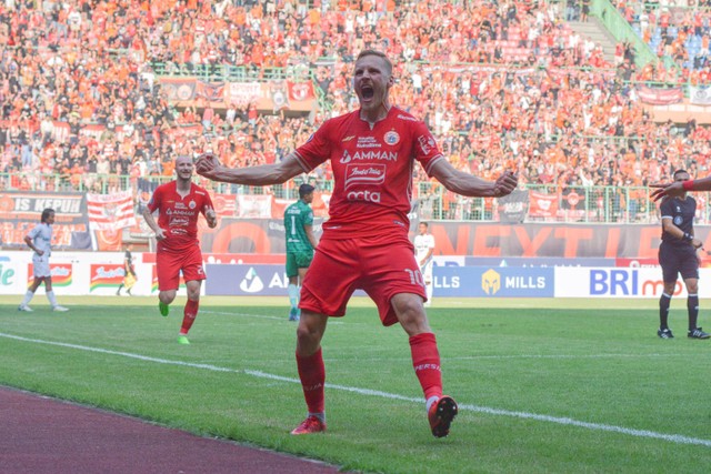 Pertandingan Persija Jakarta vs Persis Solo pada pekan kedua Liga 1 2022/23 di Stadion Patriot Candrabhaga, Bekasi, Minggu (31/7). Foto: Alif Zaky Assidiqi/kumparan