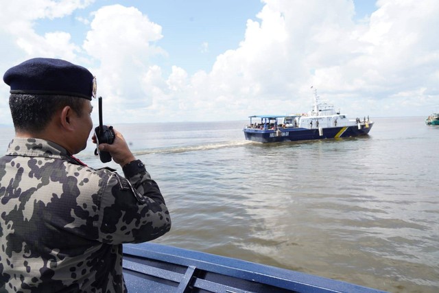 Tim Hiu Macam 01, kapal pengawas KKP yang menangkap kapal asing Vietnam. Foto: KKP