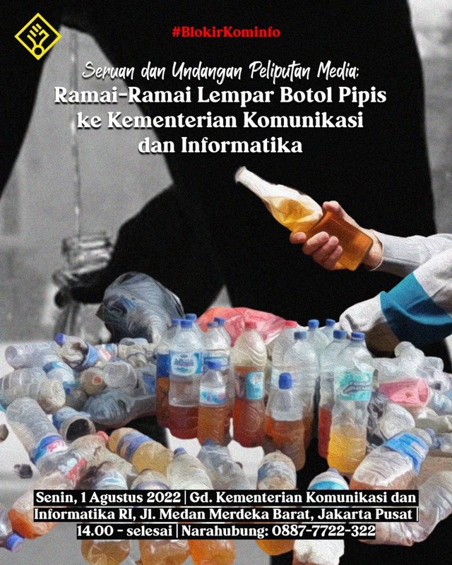 Selebaran aksi pelemparan botol air pipis ke Kominfo. Foto: Dok. Istimewa