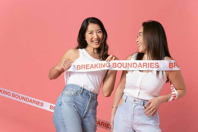 Monica Pranatajaya dan Nicole Jizhar, Co-Founder Nona Woman. Foto: dok. Istimewa