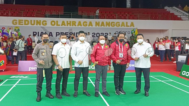 Menteri Pemuda dan Olahraga, Zainudin Amali, membuka Kejuaraan Bulu Tangkis Piala Presiden 2022 di GOR Nanggala, Cijantung, Jakarta Timur, Senin (1/8). Foto: Jodi Hermawan/kumparan