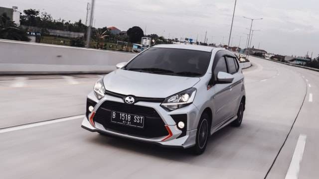 Toyota Agya Facelift. Foto: Bangkit Jaya Putra/kumparan