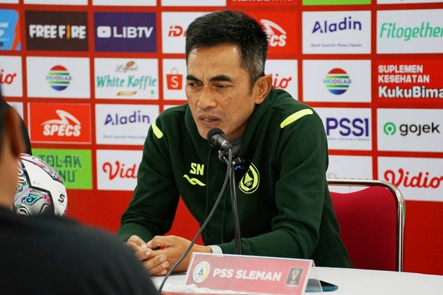 Pelatih PSS Sleman, Seto Nurdiantoro. Foto: Situs web resmi Liga Indonesia Baru
