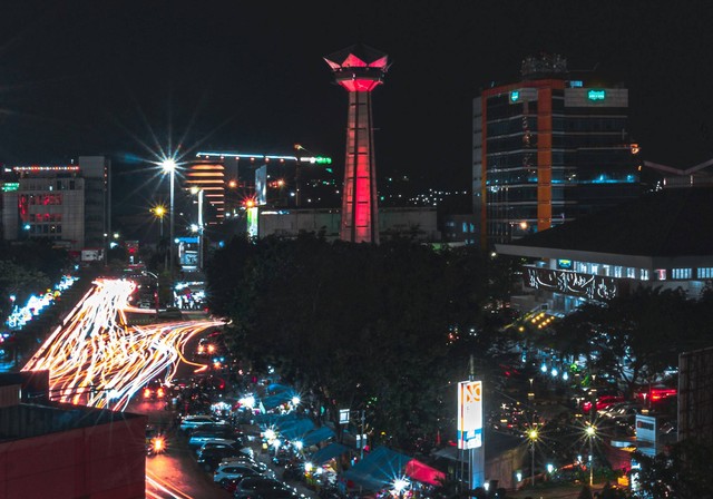 rekomendasi hotel keluarga terbaik di semarang. sumber foto : unsplash/awan.