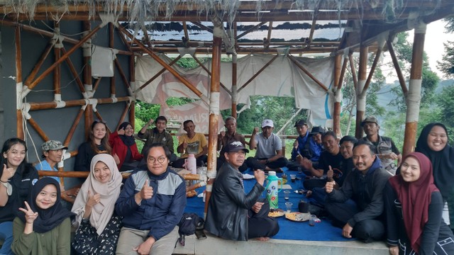 Mahasiswa IPB University Bantu Wujudkan Gapoktan dan Koperasi Tani di Desa Kertawangi, Bandung Barat