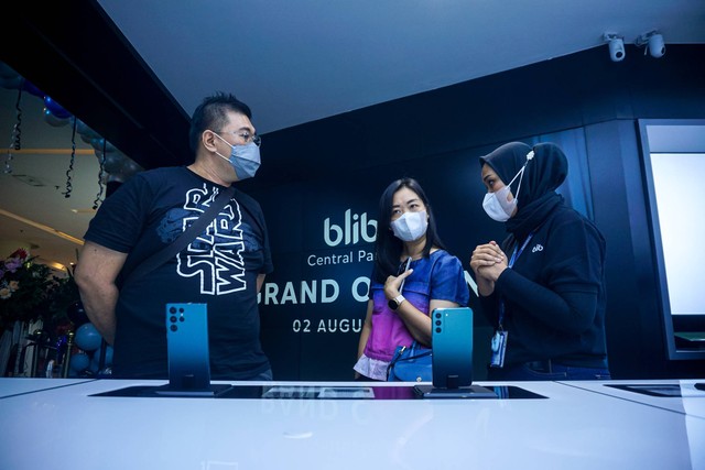 Blibli membuka 3 toko fisik yang dinamai Blibli store yang berlokasi di central park, trans studio mall Cibubur dan Lippo mall Puri indah. Foto: Iqbal Firdaus/kumparan