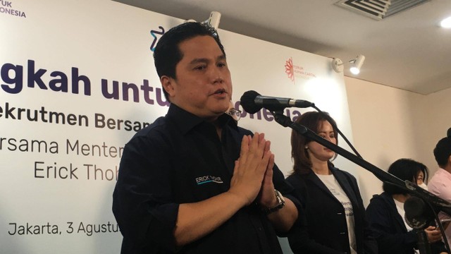 Menteri BUMN Erick Thohir dalam acara Inaugurasi Rekrutmen Bersama BUMN 2022 di Senayan, Jakarta Pusat, Rabu (3/8). Foto: Galang Putra/kumparan