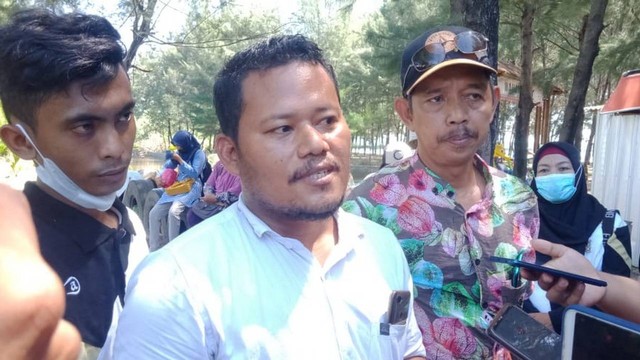 Kepala Dusun (Kadus) Karangdowo Desa Socorejo Murofiq, saat beri keterangan. Rabu (03/08/2022). (foto: ayu/beritabojonegoro)