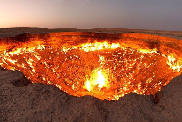 Pintu Neraka di Turkmenistan. (Foto: Twitter/@WanAbdulHafidz1)