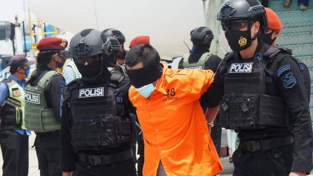 Densus 88 tangkap koordinator teroris wilayah Aceh. Foto: Dok. Istimewa