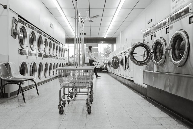 Usaha laundry kiloan. Foto: Pixabay, 