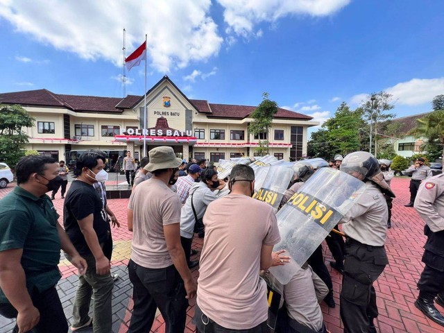 Ratusan Personel Siap Amankan Pilkades Serentak Kota Batu, 2 Desa Rawan Konflik