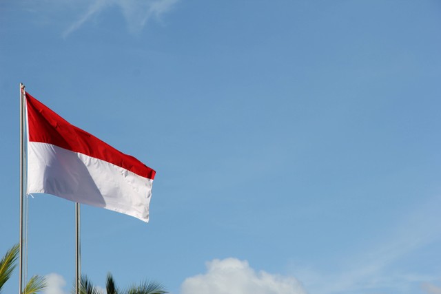 Aturan pemasangan bendera Merah Putih di rumah. Foto: Unsplash