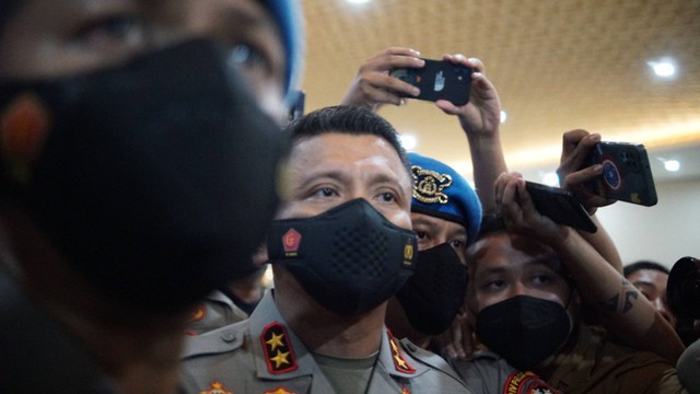Ferdy Sambo usai memenuhi panggilan pemeriksaan di Bareskrim Polri, Jakarta, Kamis (4/8/2022). Foto: Jamal Ramadhan/kumparan
