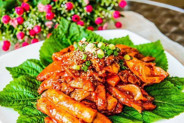 Salah satu pantangan asam lambung adalah makanan-makanan pedas. Foto: Pixabay.com