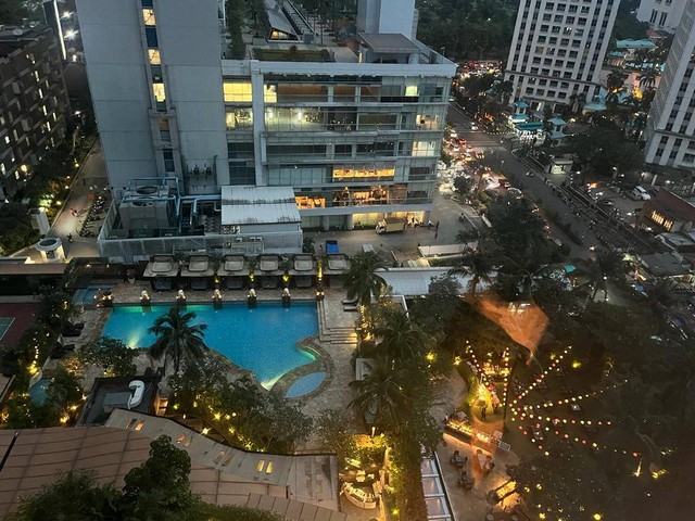 Ilustrasi pemandangan dari kamar di Ayana Midplaza Jakarta. Foto: Anggita Aprilyani/kumparan