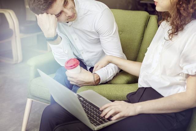 Ilustrasi pasangan yang mudah menerima. Foto: Shutterstock