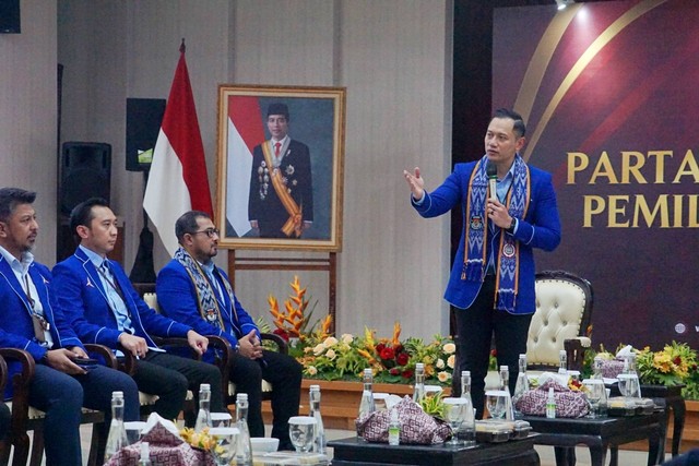 Ketua Umum Partai Demokrat Agus Harimurti Yudhoyono (AHY) saat daftarkan Partai Demokrat untuk Pemilu 2024 di Kantor KPU, Jakarta, Jumat (4/8/2022). Foto: Iqbal Firdaus/kumparan