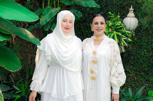 Tasyi Athasyia dan ibunda. Foto: Instagram/tasyiiathasyia