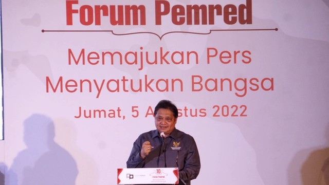Menko Perekonomian Airlangga Hartanto di acara 10 Tahun Forum Pemred, Jumat (5/8/2022). Foto: Iqbal Firdaus/kumparan