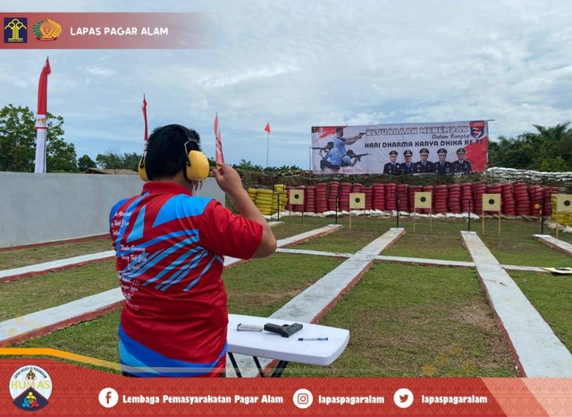 Kalapas Seusai Menembak