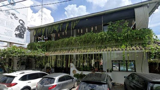 ramintens kitchen, photo by google street view