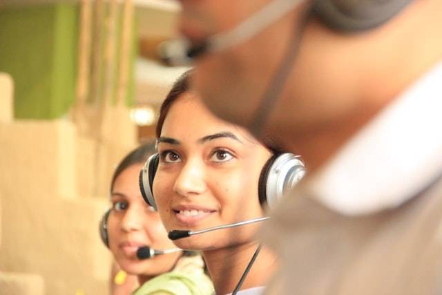 Call center driver Gojek 24 jam. Sumber: unsplash.com