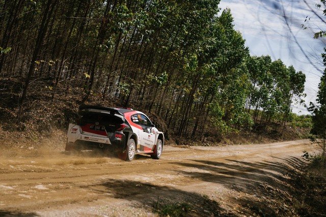 Toyota GR Yaris AP4 berhasil juarai Reli Danau Toba 2022. Foto: dok. Toyota Gazoo Racing Indonesia