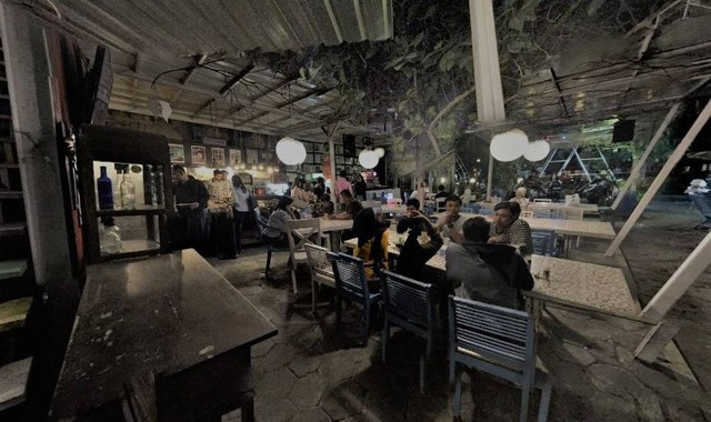 rekomendasi kuliner malam solo. sumber foto : google street view,