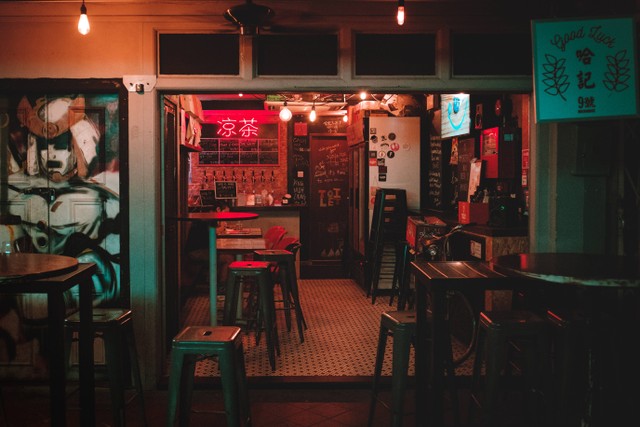 Restoran di Old Shanghai Kelapa Gading, Foto: Unsplash/Christian Chen