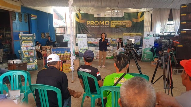 Suasana One Day Promotion yang digelar Petrokimia Gresik di PT Mega Utama Sakti, Kecamatan Lohbener, Kabupaten Indramayu. Foto: Istimewa