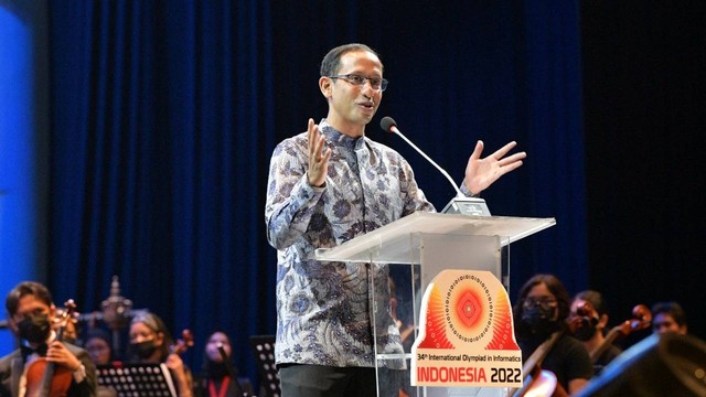 Menteri Pendidikan, Kebudayaan, Riset, dan Teknologi (Mendikbudristek), Nadiem Anwar Makarim pada pembukaan IOI 2022 di Yogyakarta. Foto: Dok. Istimewa