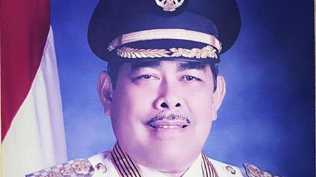 Mantan Wali Kota Pekanbaru, Herman Abdullah, semasa hidup (Foto: Istimewa)