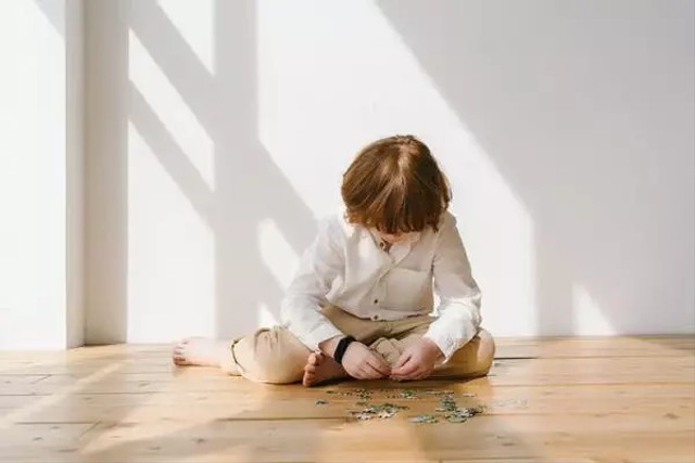 Ilustrasi cara mengetahui anak autis (Sumber: Pexels)